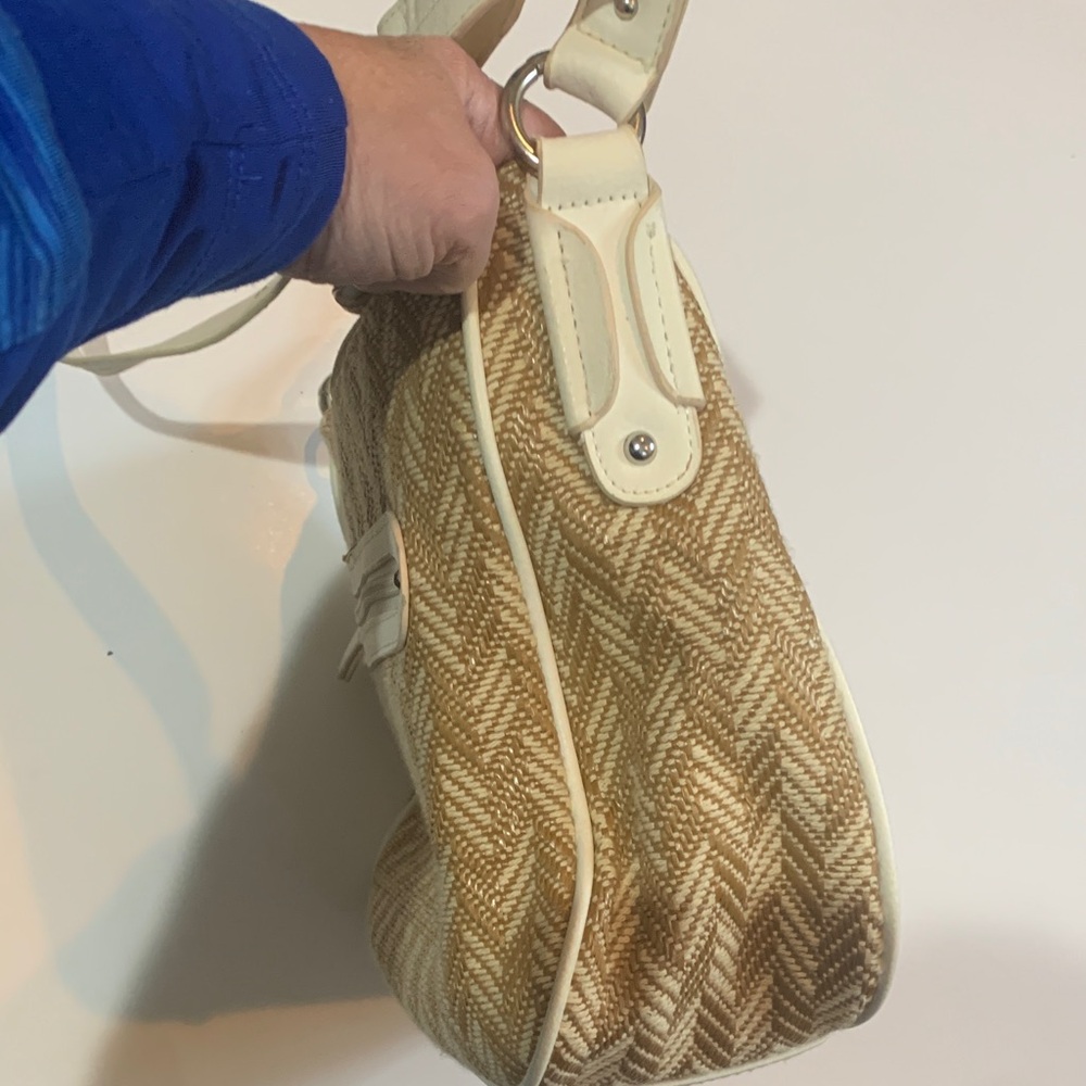 Stone Mountain Accessories Cream and Brown Shoulder Bag - Picture 7 of 8